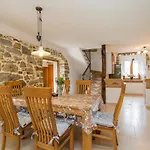 Villa Karlici